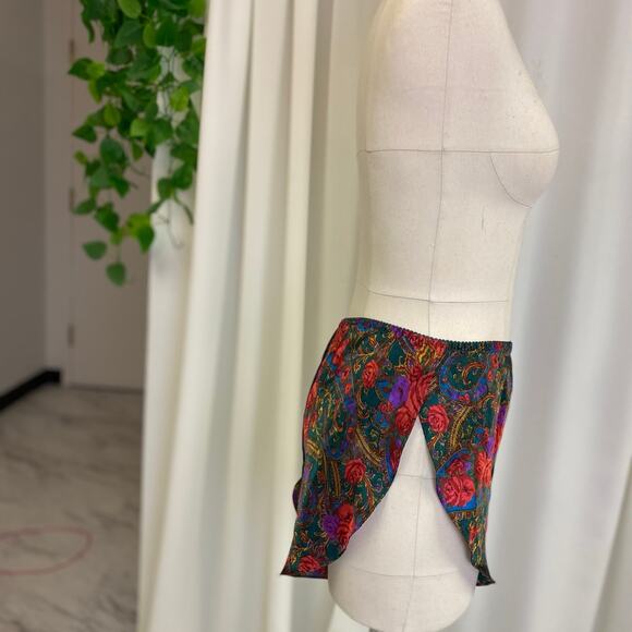 Silk Shorts - Picture 1 of 5
